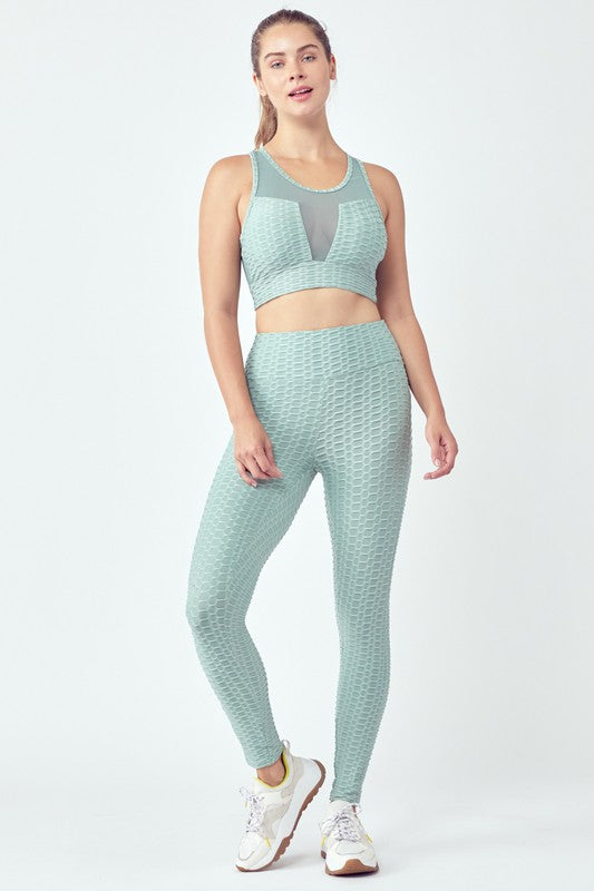 2 Piece 3D Textured Active Set