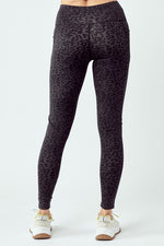 Load image into Gallery viewer, Black Leopard Leggings
