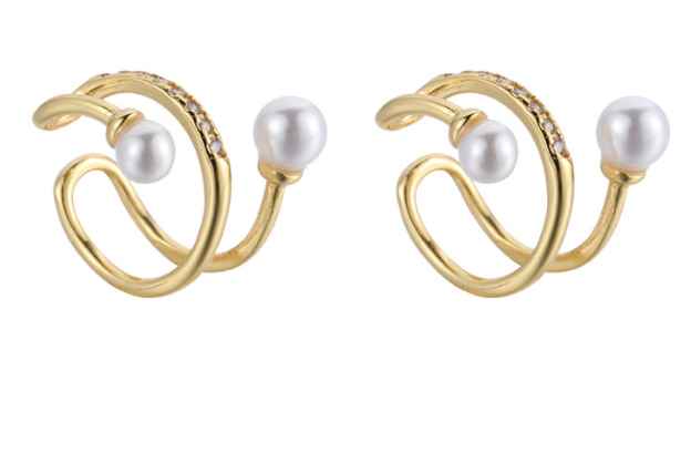 Women's Pearl Ear Clips