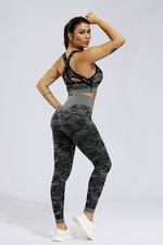 Load image into Gallery viewer, All Over Printed Capri Legging
