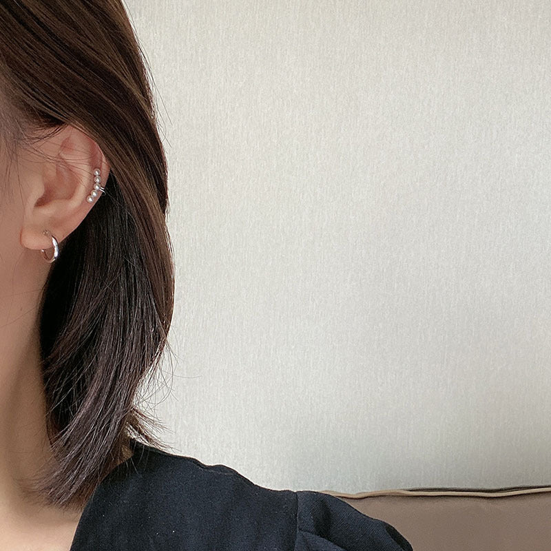 Silver Pearl Earclip