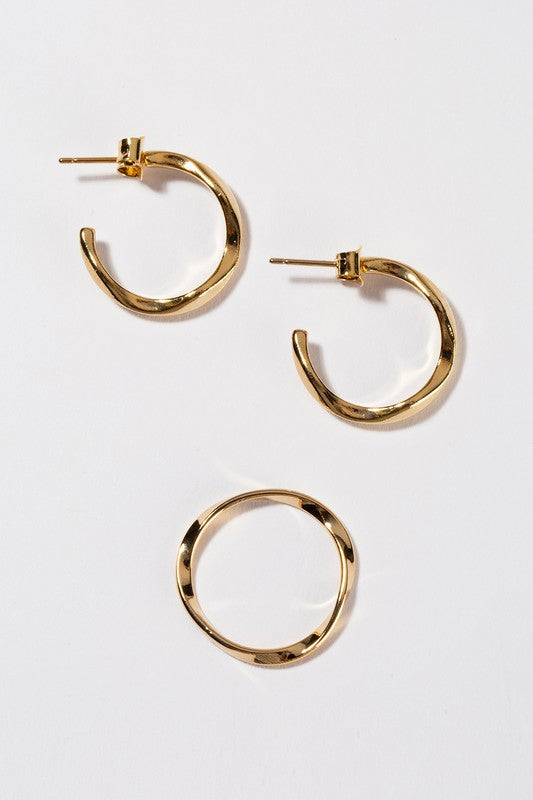 Saige Gold Ripple Ring and Earring Set