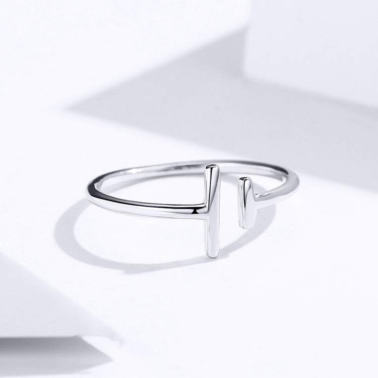 Parallel line white gold plated ring