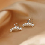 Load image into Gallery viewer, Silver Pearl Earclip
