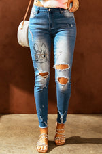 Load image into Gallery viewer, Nika Easter Distressed Frayed Hem Jeans
