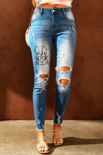 Load image into Gallery viewer, Nika Easter Distressed Frayed Hem Jeans
